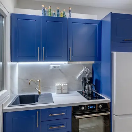 Apartment Polis