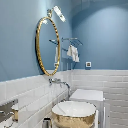 Polis Apartment *