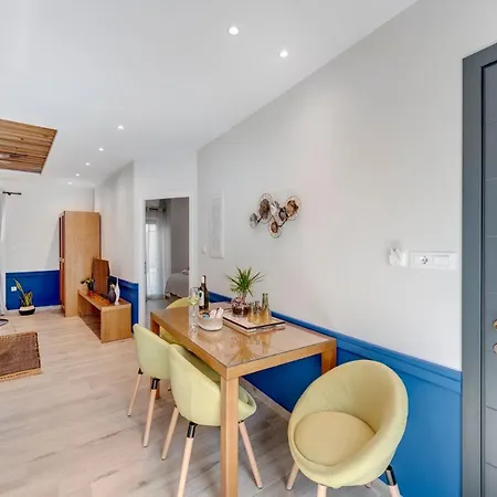 Polis 에르무폴리