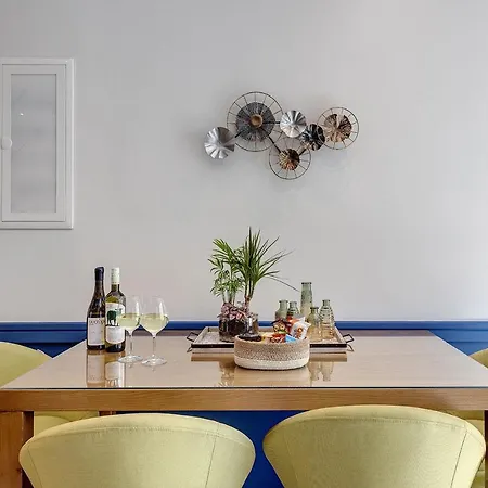 Polis * 에르무폴리